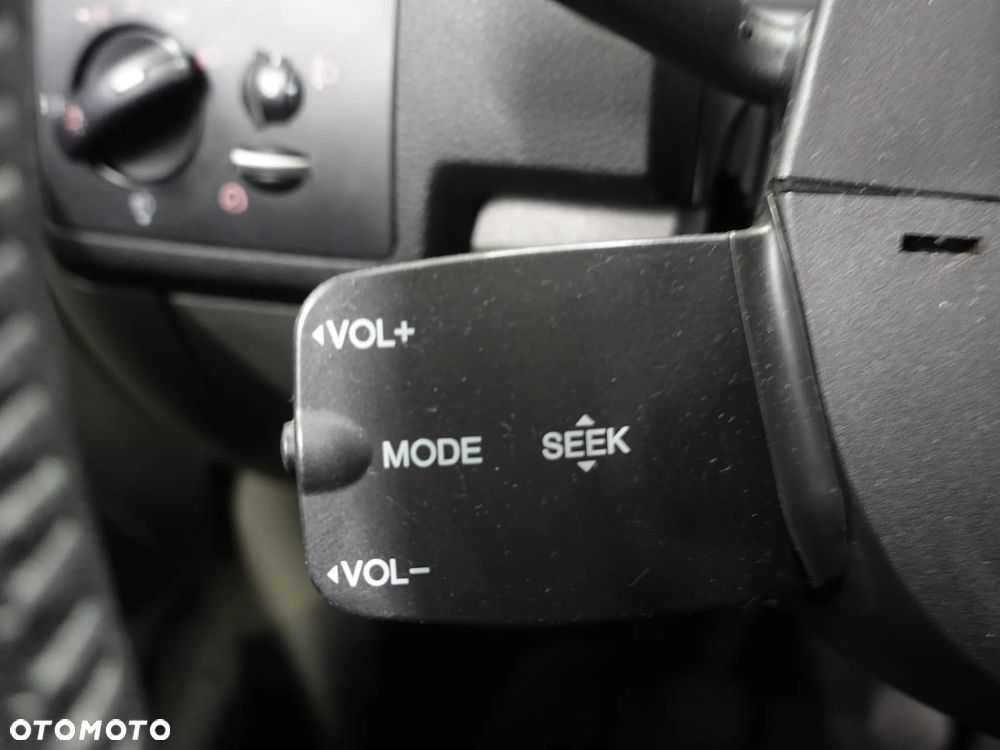 Ford Kuga 2.0 TDCi 2x4 Titanium - 34