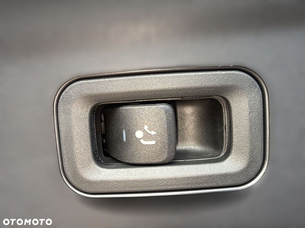 Mercedes-Benz GLE - 29