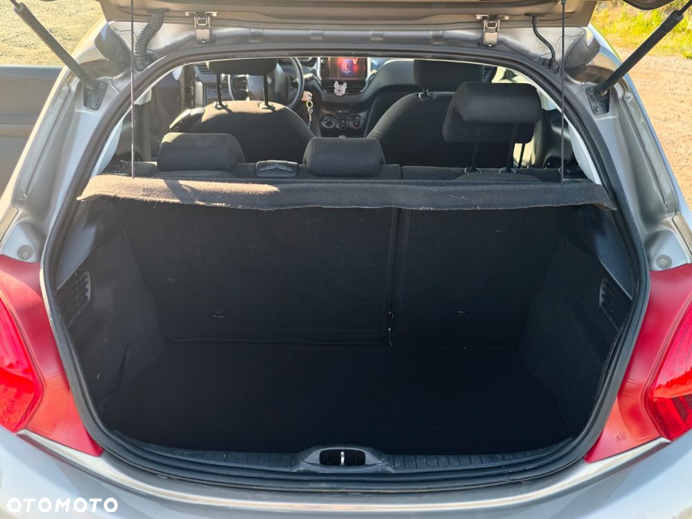 Peugeot 208 - 20