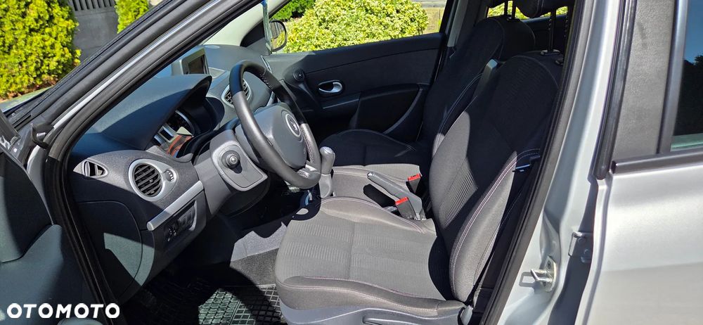 Renault Clio 1.2 TCE Authentique - 8