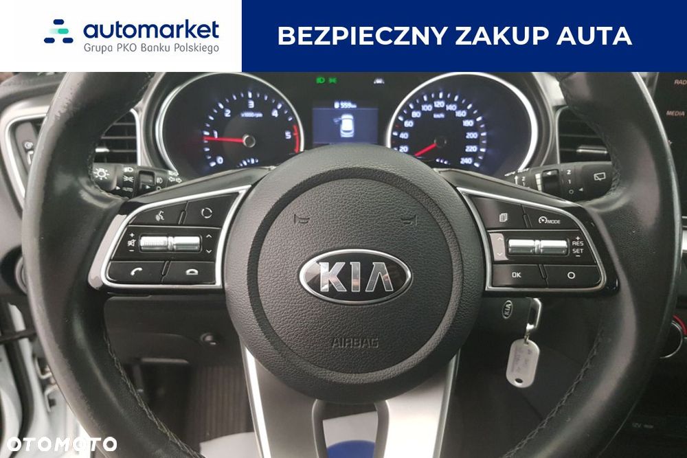 Kia Ceed 1.6 CRDi SCR M - 17
