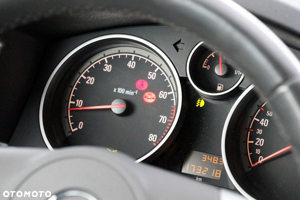 Opel Astra 1.6 ECOFLEX Start/Stop Innovation - 31