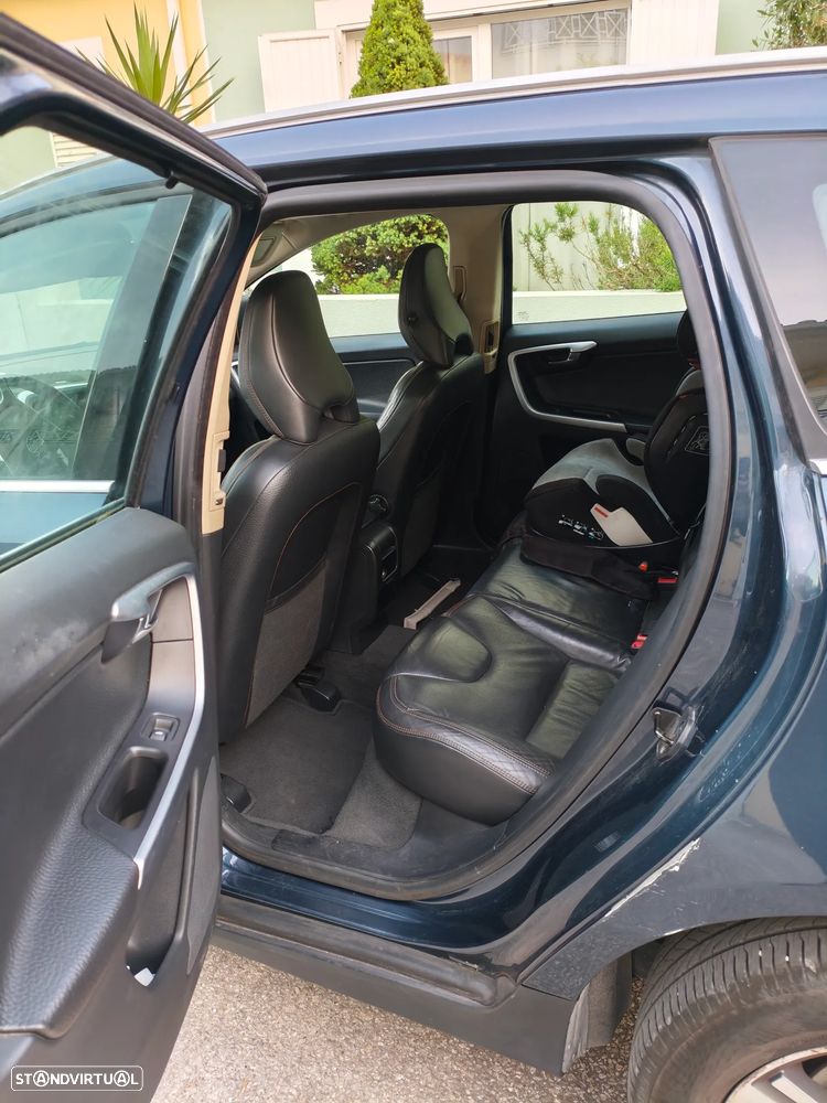 Volvo XC 60 2.0 D3 Drive Summum - 5