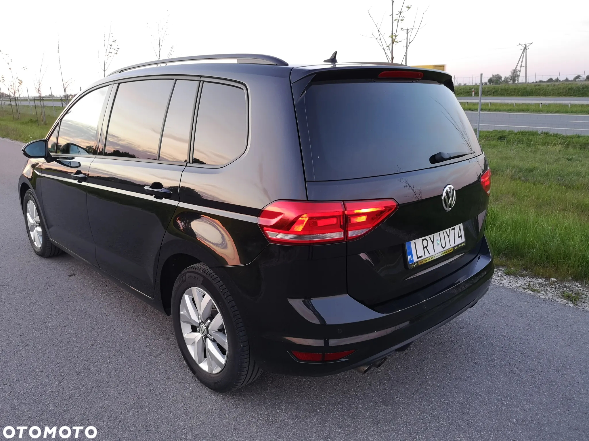 Volkswagen Touran 2.0 TDI SCR DSG Comfortline - 39