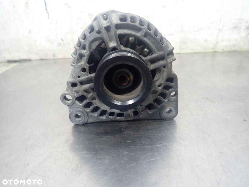 ALTERNATOR VOLKSWAGEN GOLF IV 028903028C - 2