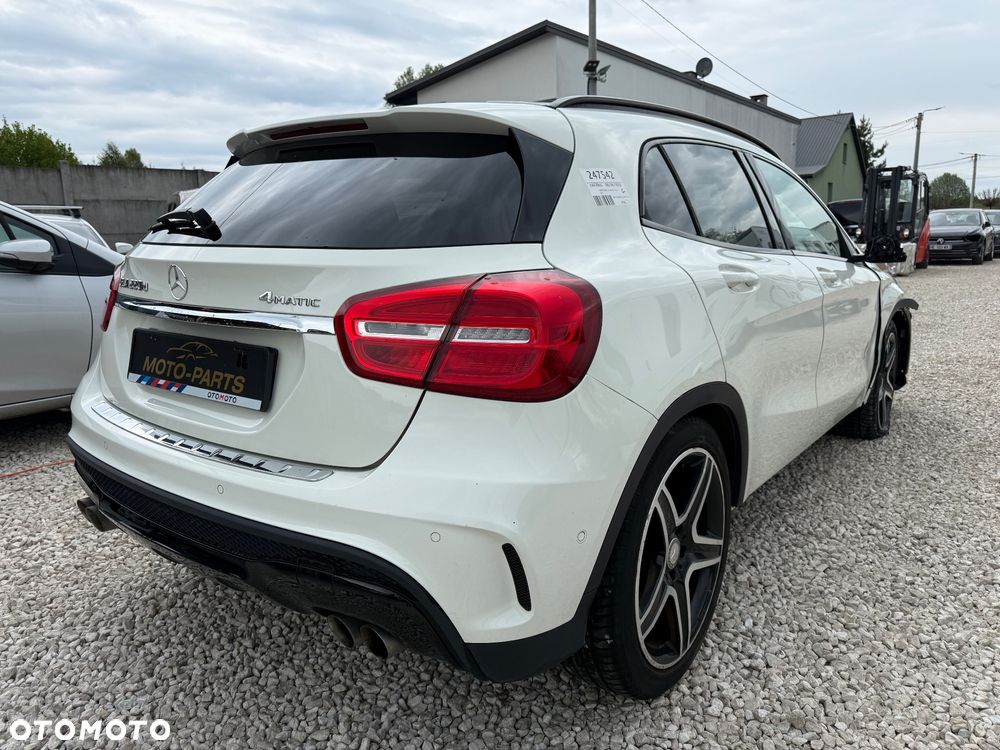 Mercedes-Benz GLA - 3