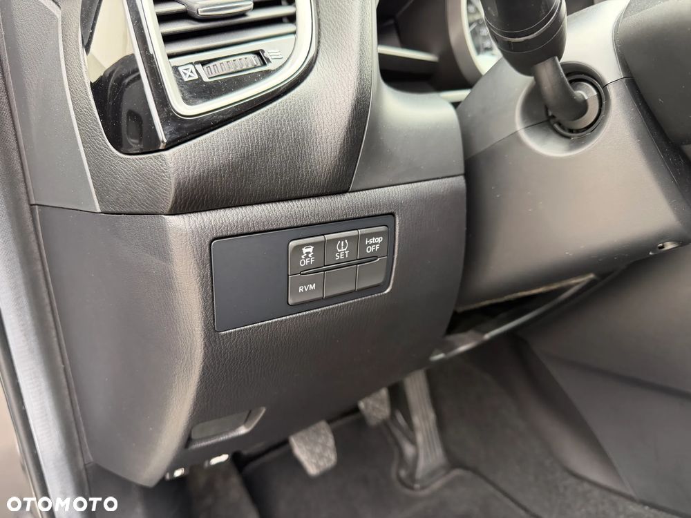 Mazda 3 SKYACTIV-G 120 NAKAMA - 33