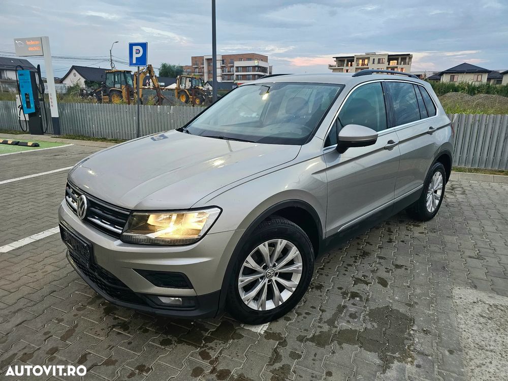 Volkswagen Tiguan 2.0 TDI 4Mot DSG Comfortline - 8