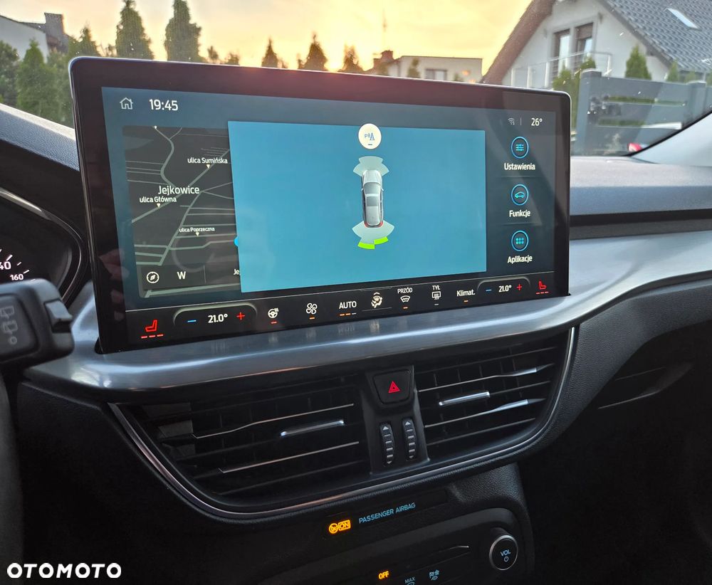 Ford Focus 1.0 EcoBoost Titanium - 25