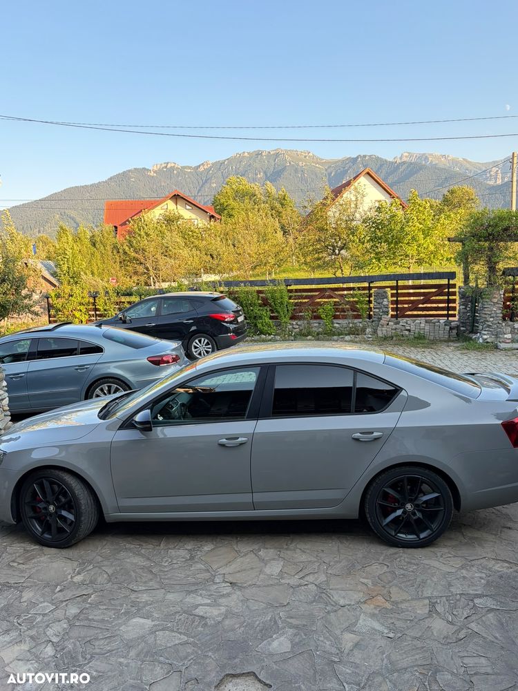 Skoda Octavia 2.0 TDI RS - 1