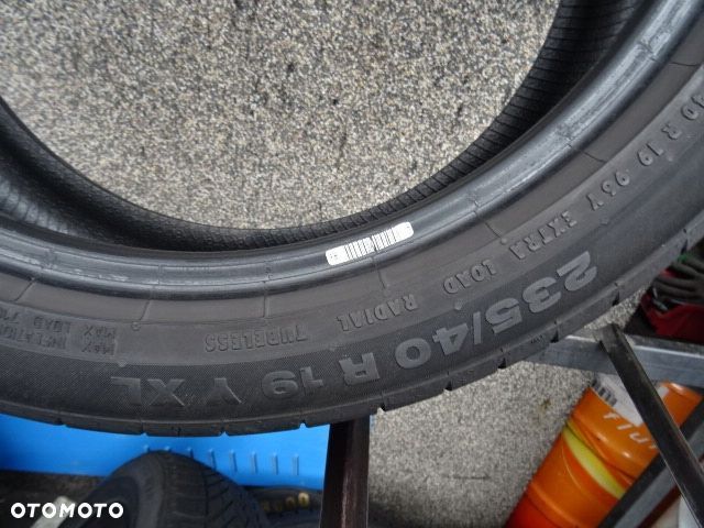 235/40/R19 96Y XL Extra loud Continental Conti Sport Contact 5 - 6