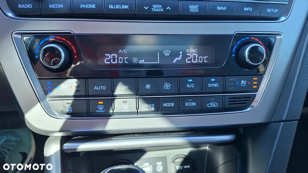 Hyundai Sonata - 22