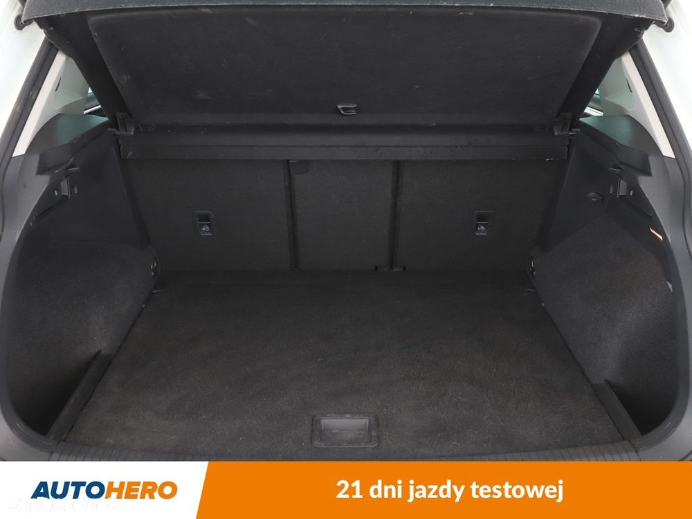 Volkswagen Tiguan - 17
