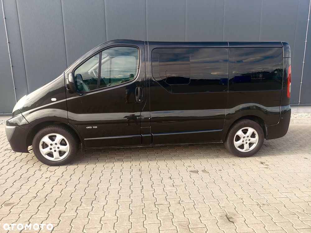 Renault Trafic 2.0 dCi 115 FAP Passenger Black Edition - 7