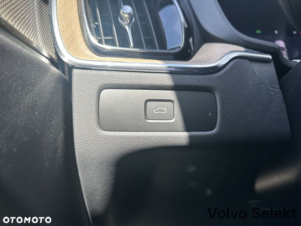 Volvo XC 60 - 35