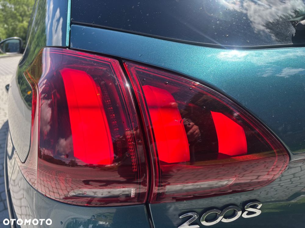 Peugeot 2008 PureTech 130 Allure - 17