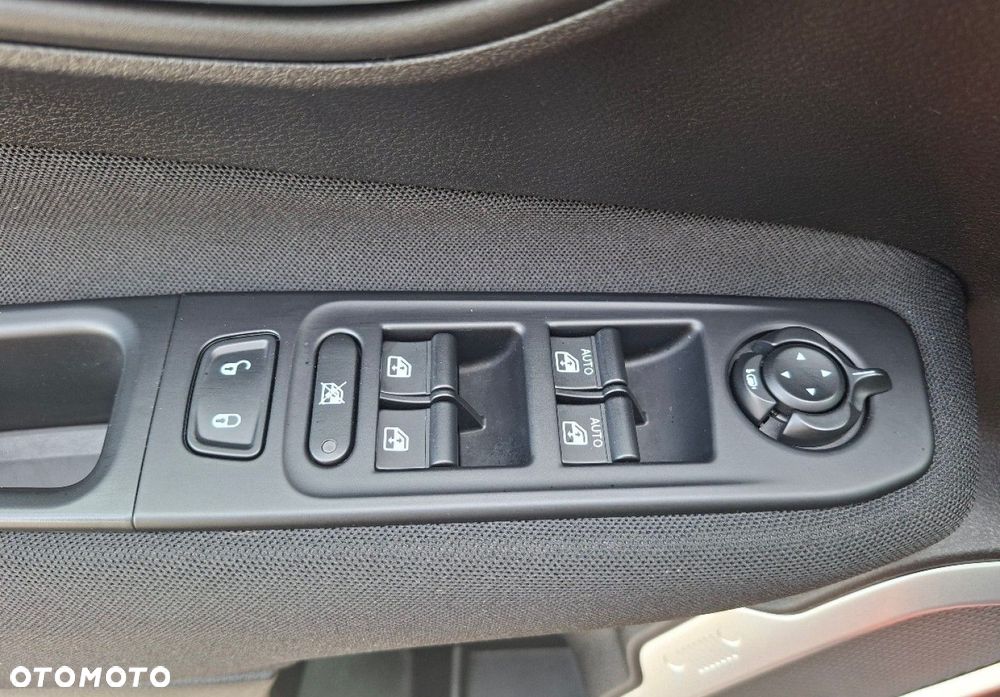 Jeep Renegade - 25