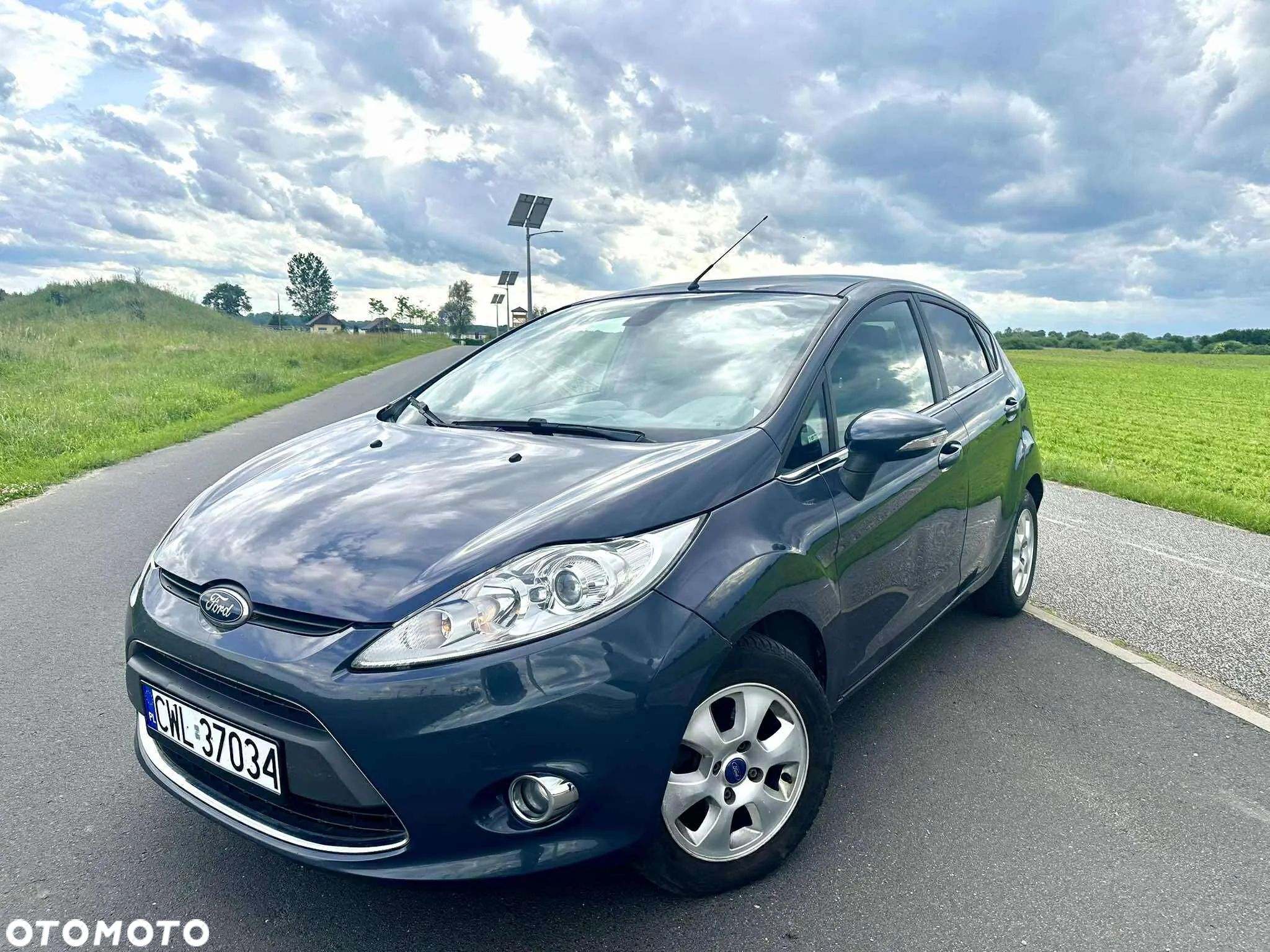Ford Fiesta 1.6 TDCi ECOneticTitanium ASS - 1