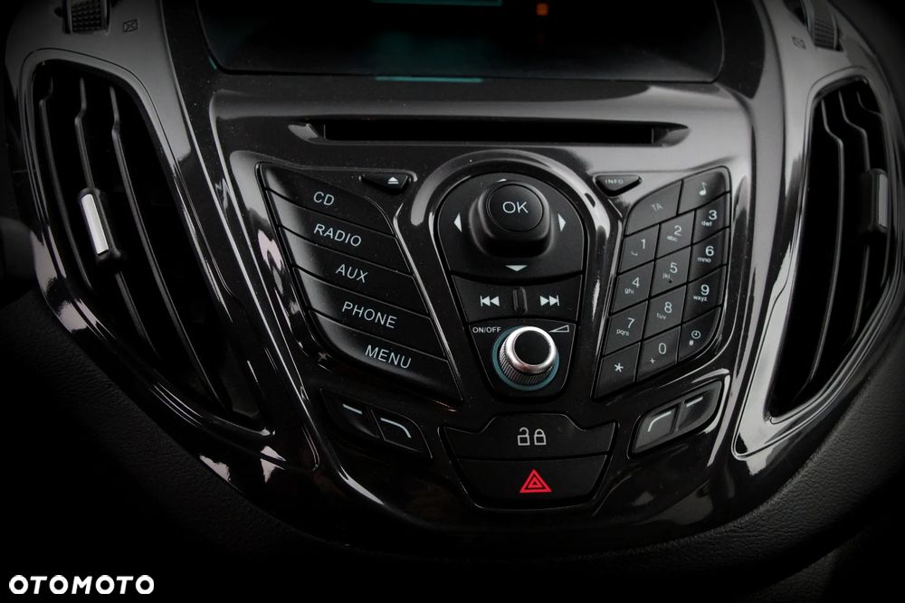 Ford Tourneo Courier 1.5 TDCi Titanium - 24