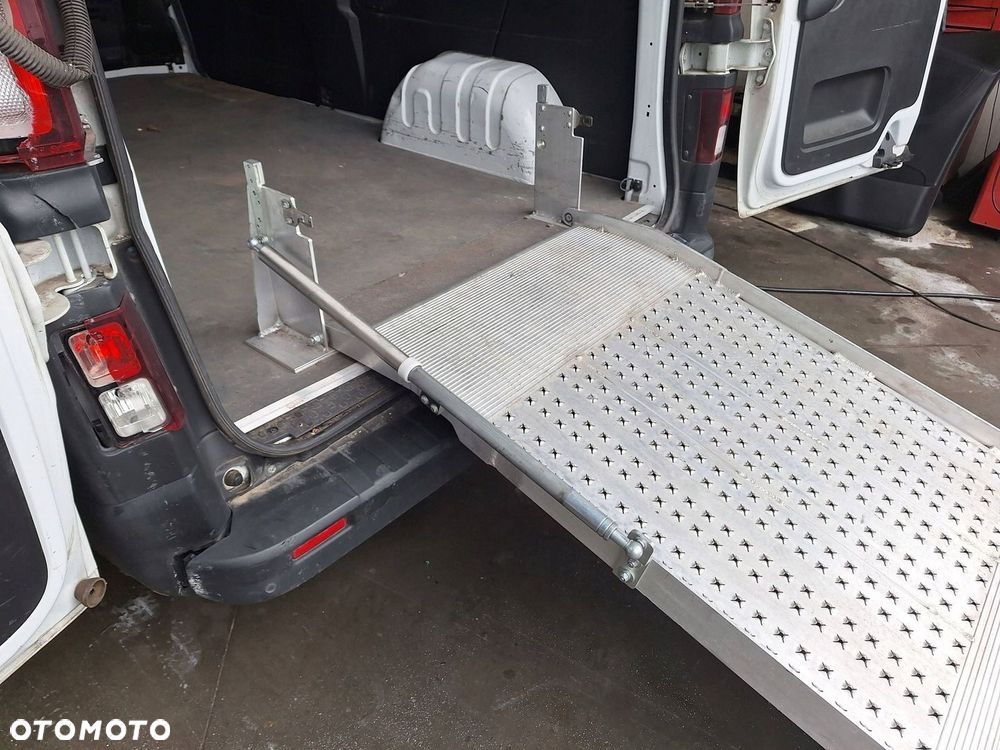 RAMPA ALUMINIOWA PODJAZD DLA NIEPEŁNOSPRAWNYCH NAJAZD RENAULT CITROEN FIAT - 7