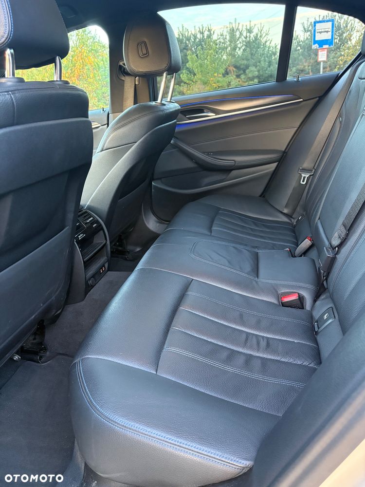 BMW Seria 5 520d xDrive MHEV M Sport sport - 8