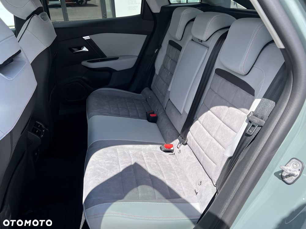 Citroën C4 1.2 mHEV Max eDCT6 - 19