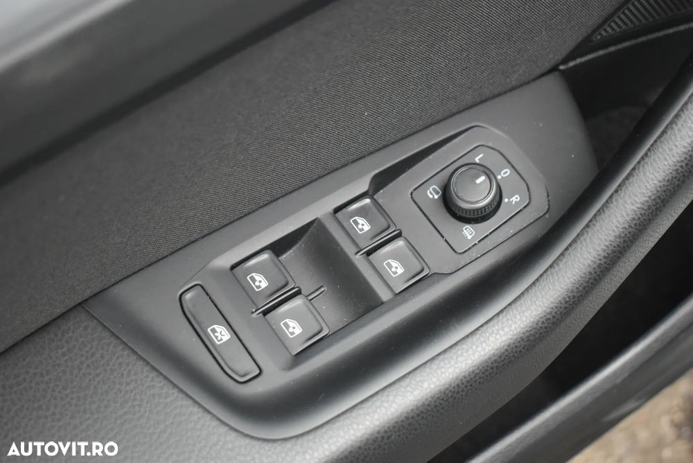 Volkswagen Passat 2.0 TDI DSG Comfortline - 12