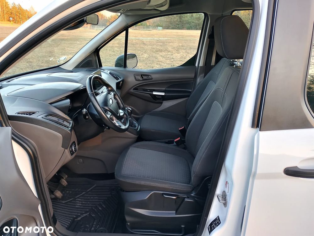 Ford Transit Connect - 18