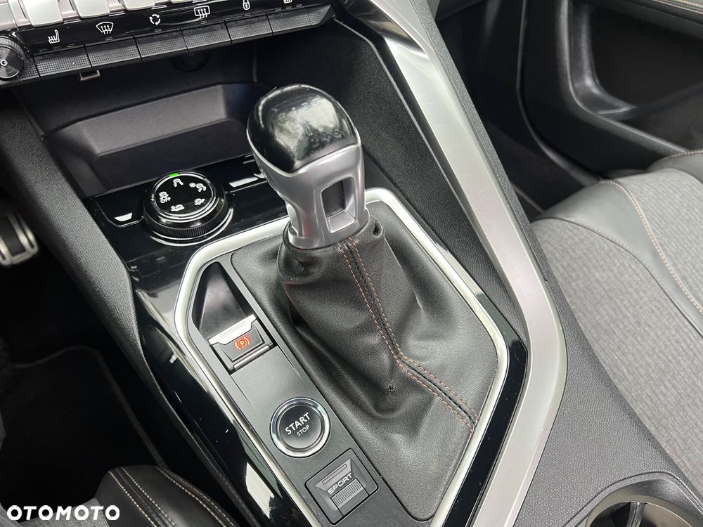 Peugeot 3008 BlueHDi 150 Stop & Start Active Business-Paket - 18