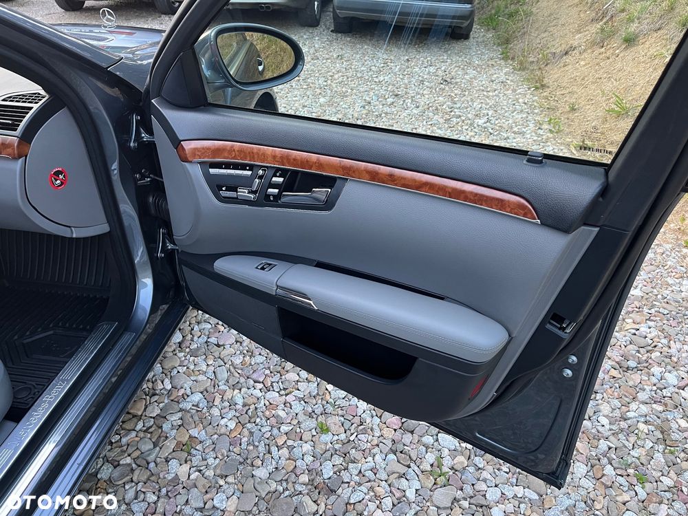 Mercedes-Benz Klasa S 500 4Matic 7G-TRONIC - 18