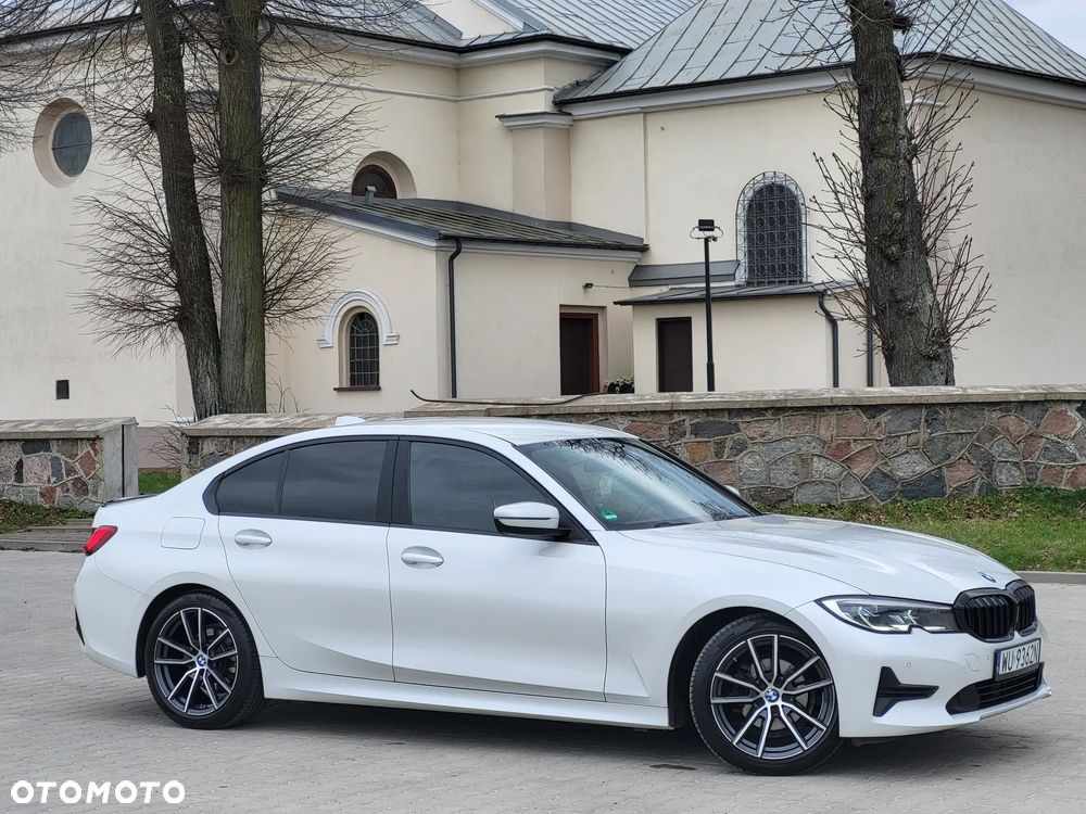 BMW Seria 3 318d Sport Line - 4