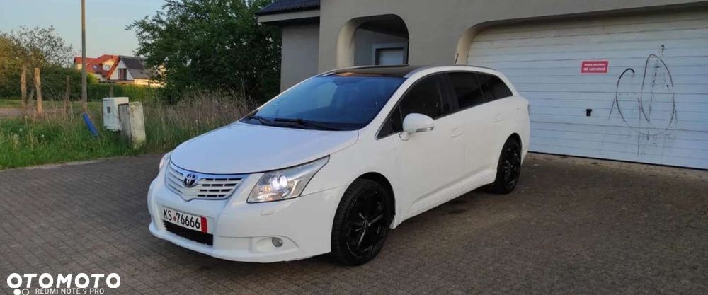 Toyota Avensis - 2