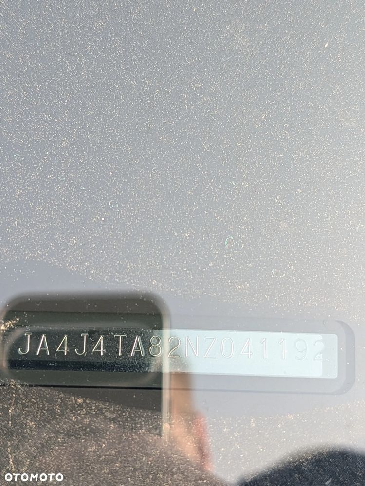 Mitsubishi Outlander - 24