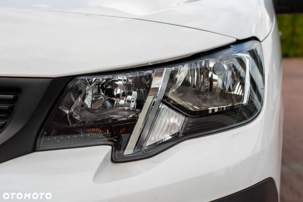 Peugeot PARTNER  Faktura VAT 23% - 13