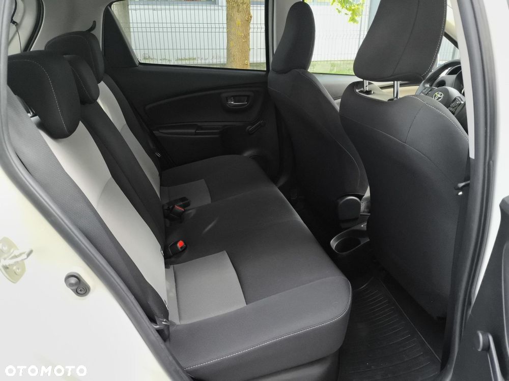 Toyota Yaris - 23