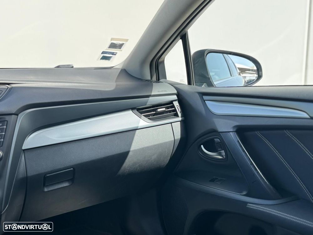 Toyota Avensis SW 2.0 D-4D Luxury+Navi - 23