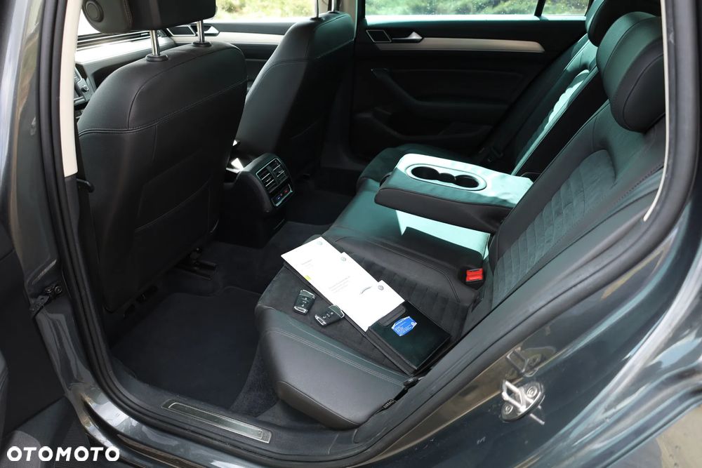 Volkswagen Passat 2.0 TDI BMT Highline - 7