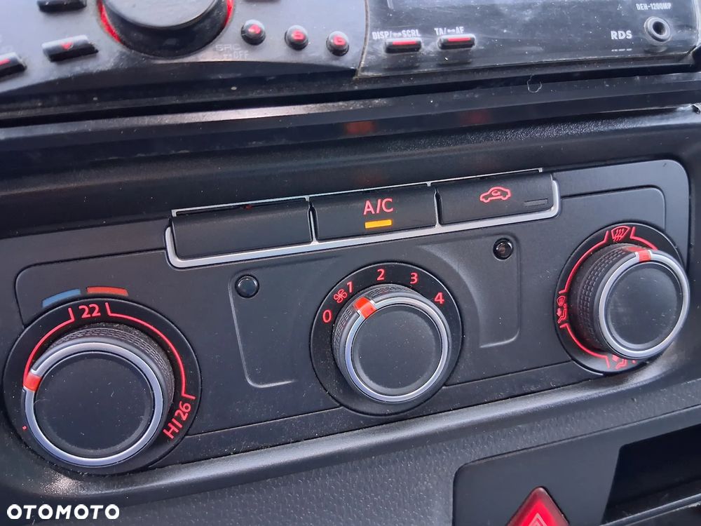 Volkswagen Transporter - 16