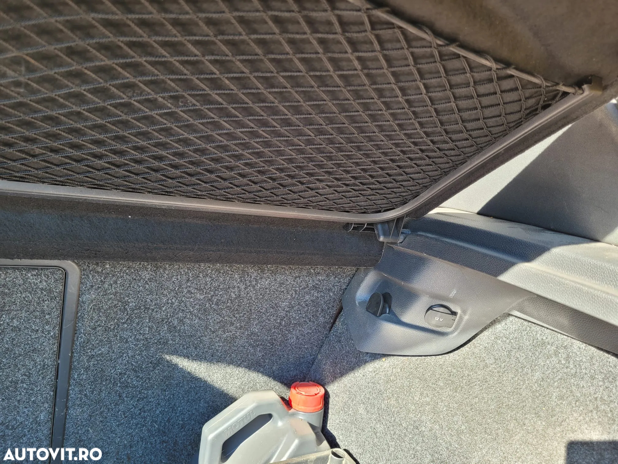 Volkswagen Golf 2.0 FSI GTI - 6