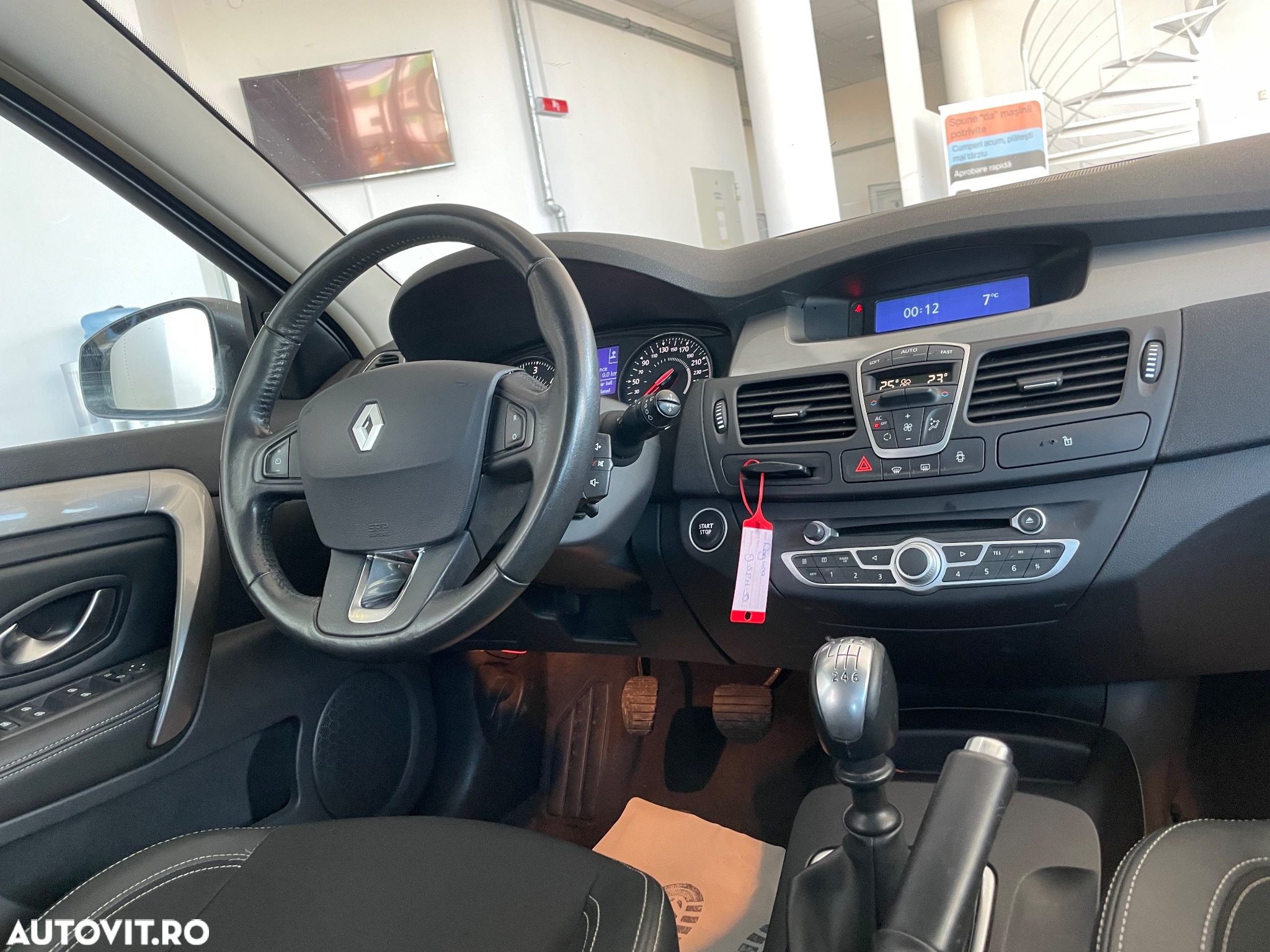 Renault Laguna dCi 110 FAP Emotion - 9