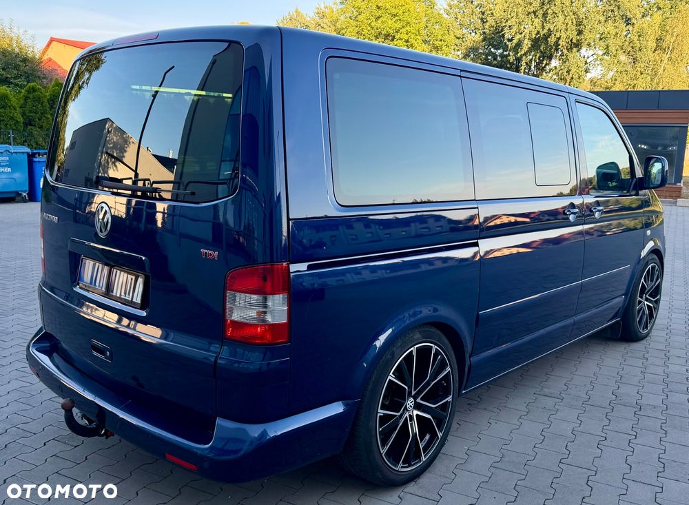 Volkswagen Multivan - 5