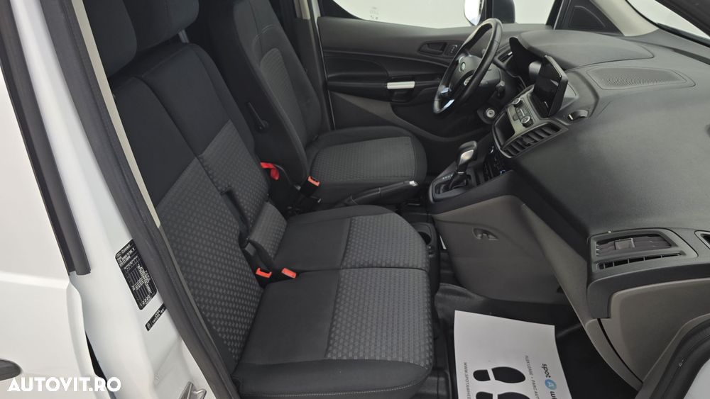 Ford Transit Connect - 19