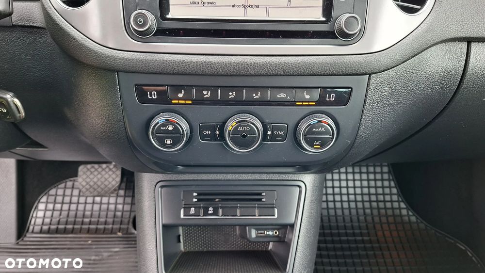 Volkswagen Tiguan 2.0 TDI SCR 4MOTION BlueMotion Technology DSG Lounge Sport & Style - 37