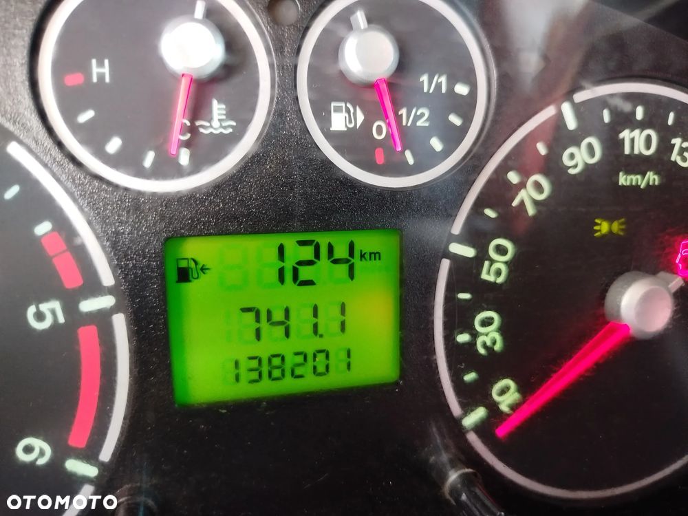 Ford Connect - 8