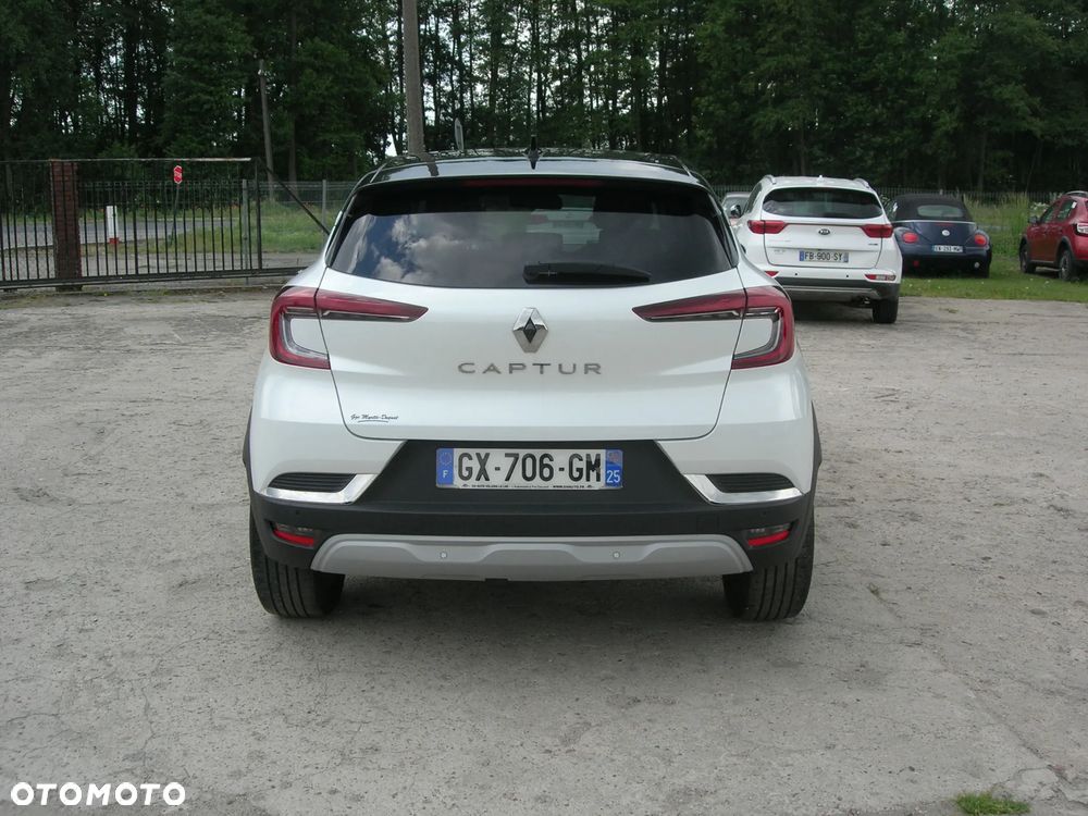 Renault Captur TCe Mild Hybrid 140 EDC GPF EVOLUTION - 8