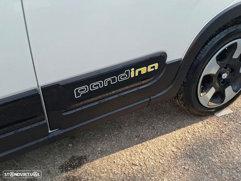 Fiat Panda 1.0 Hybrid Cross — fotografia 7