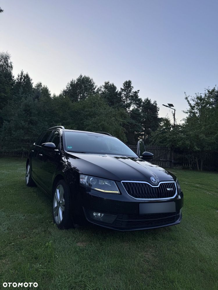 Skoda Octavia 2.0 TDI DSG RS - 15