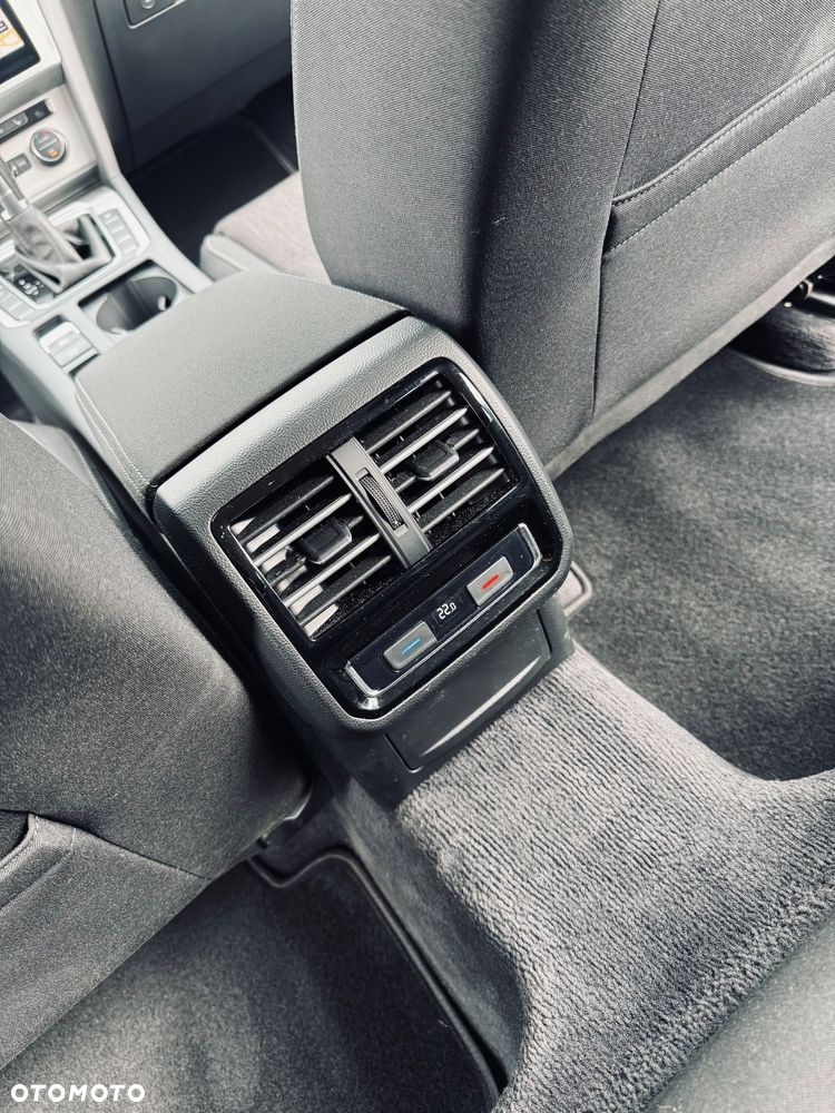 Volkswagen Passat Variant 2.0 TDI DSG (BlueMotion Technology) Comfortline - 15