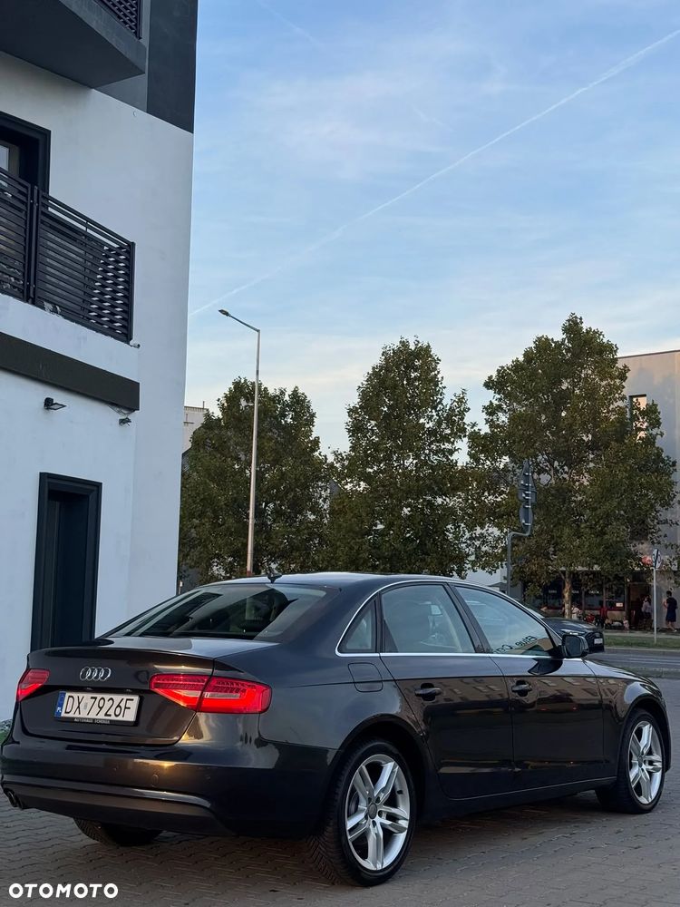 Audi A4 Limousine - 7