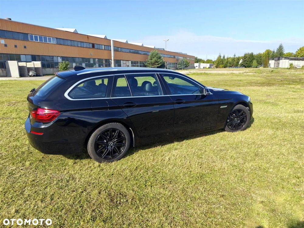 BMW Seria 5 530d xDrive - 10